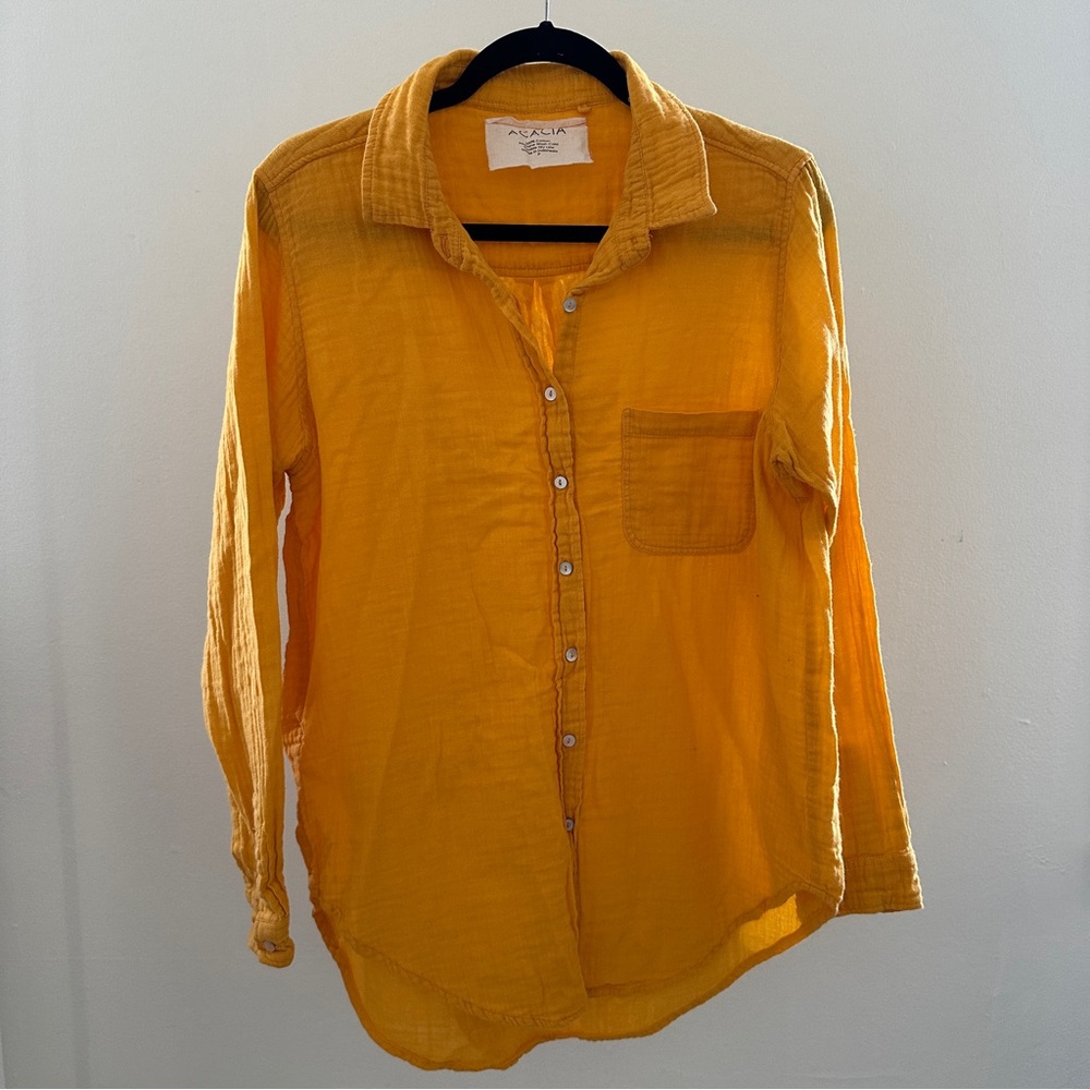Acacia / mustard color / LS Button down / soft cotton - worn